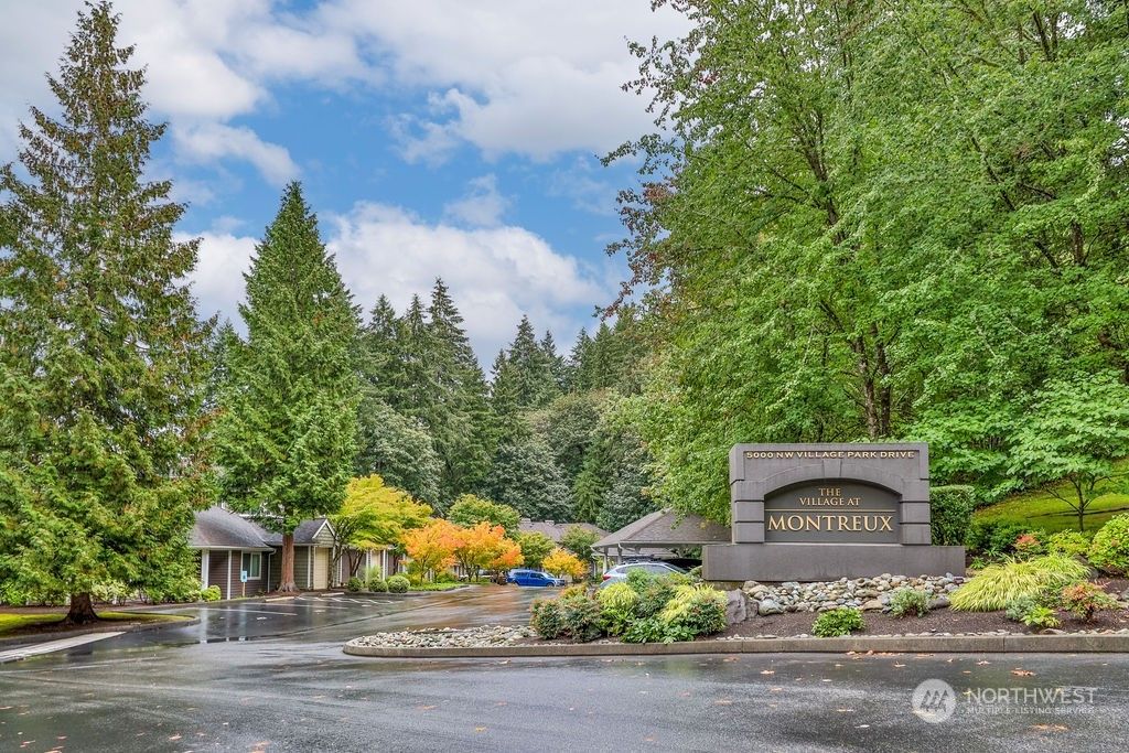 Photo of 5000 NW Village Park Drive #C318, Issaquah, WA 98027 (MLS # 2287525)