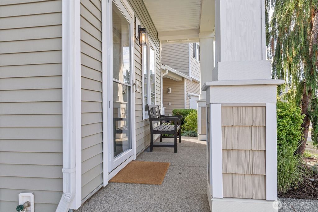 Photo of 4916 Pike Street NE, Auburn, WA 98002 (MLS # 2423834)
