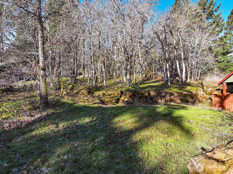 912 Hillside Lane