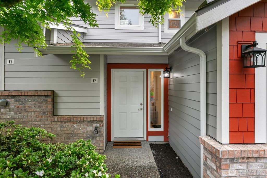 Photo of 23123 15th Avenue SE #I2, Bothell, WA 98021 (MLS # 2375110)