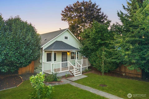 Photo of 1514 S L Street, Tacoma, WA 98405 (MLS # 2570384)