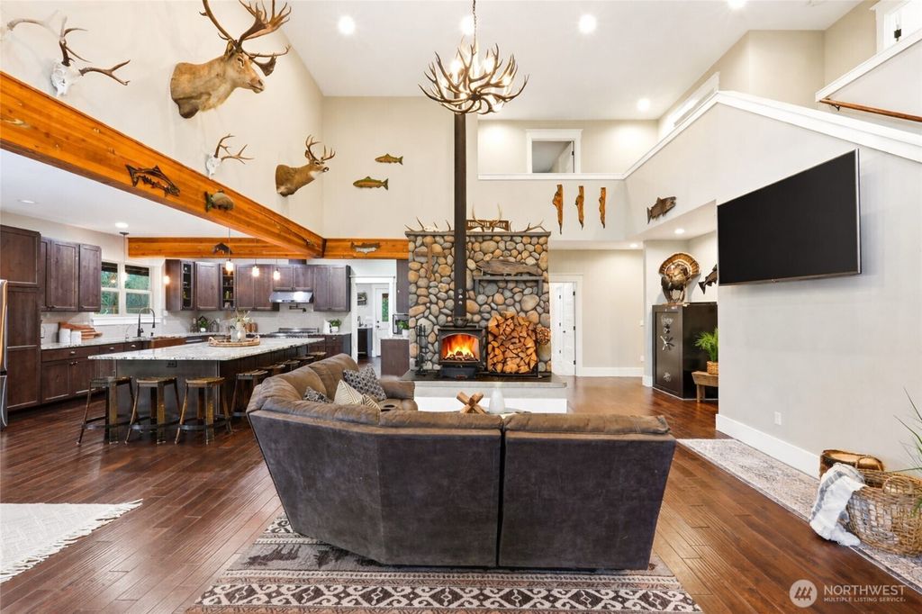 Photo of 15322 May Creek Road, Gold Bar, WA 98251 (MLS # 2496400)