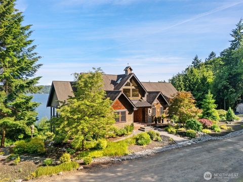 10526 SE Vashon Vista Drive Port Orchard WA 98367