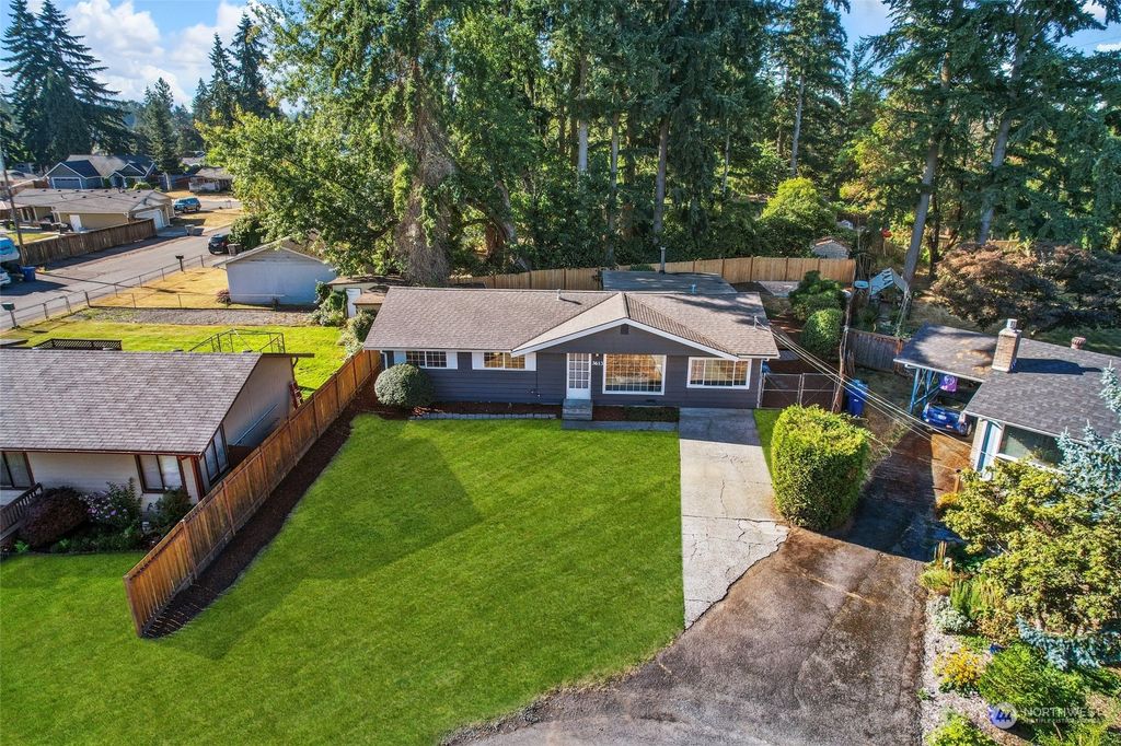 Photo of 3613 NE 23rd Court, Renton, WA 98056 (MLS # 2005365)