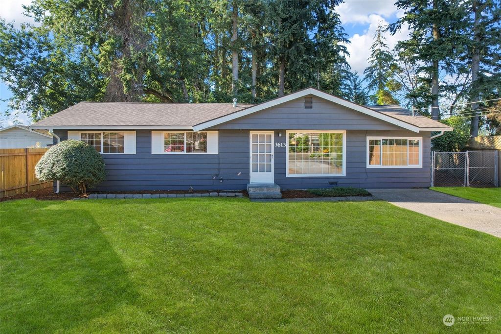Photo of 3613 NE 23rd Court, Renton, WA 98056 (MLS # 2005365)