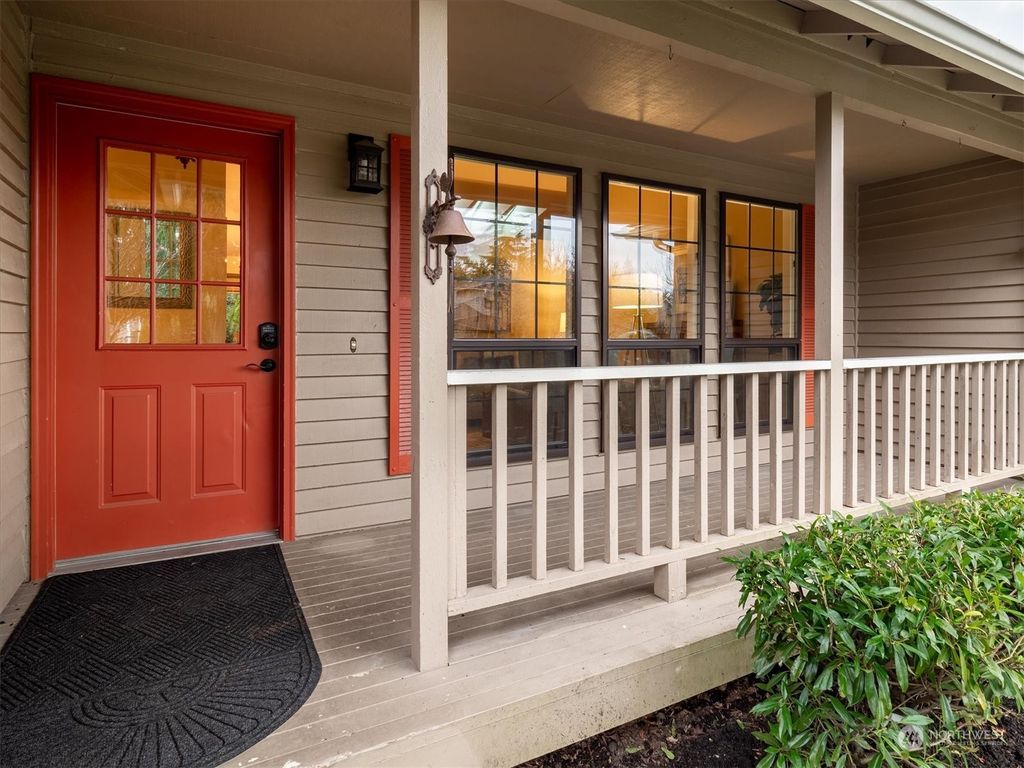 Photo of 1622 243rd Place SE, Bothell, WA 98021 (MLS # 2198614)