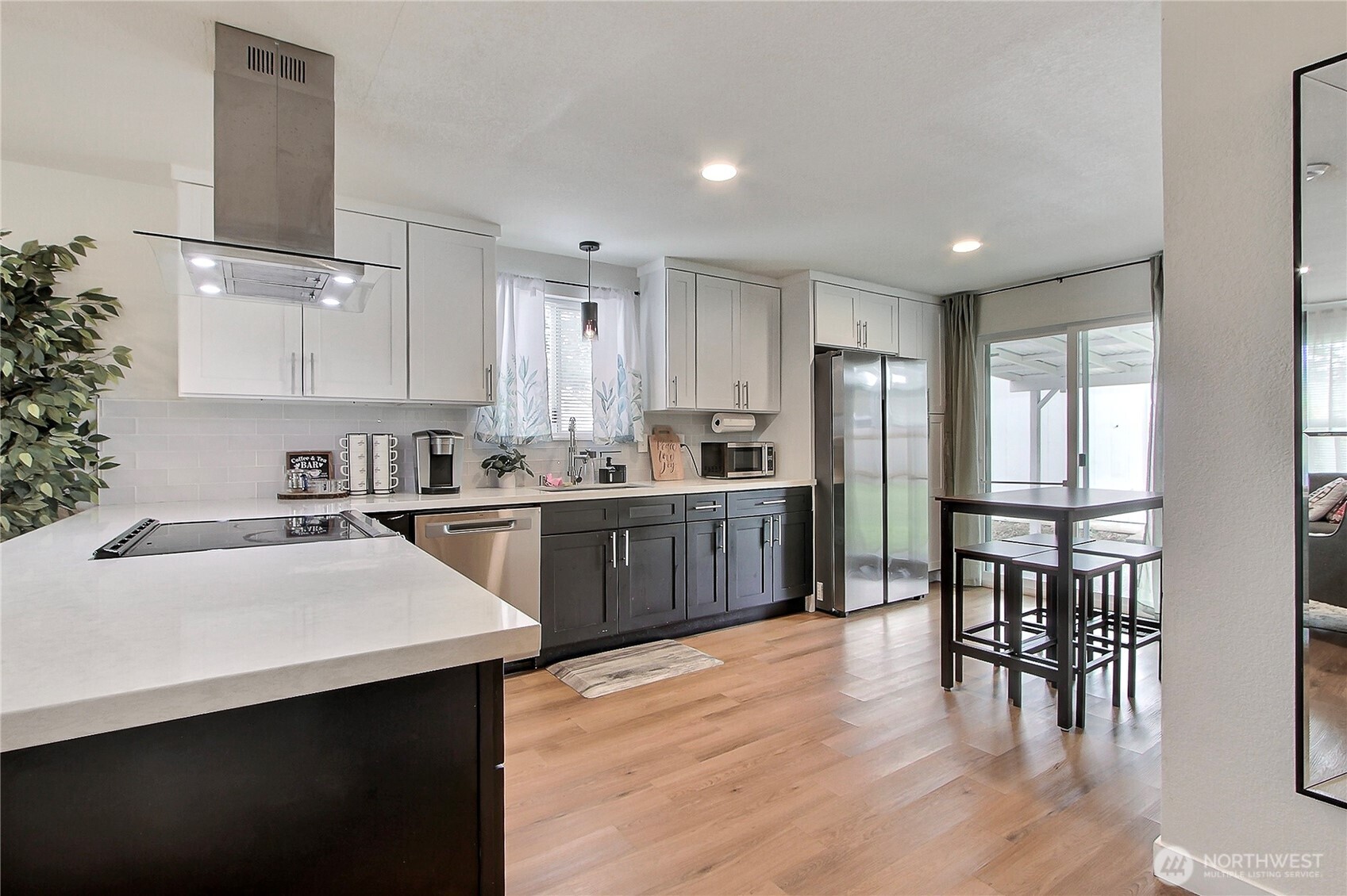 6903 S Cheyenne Street