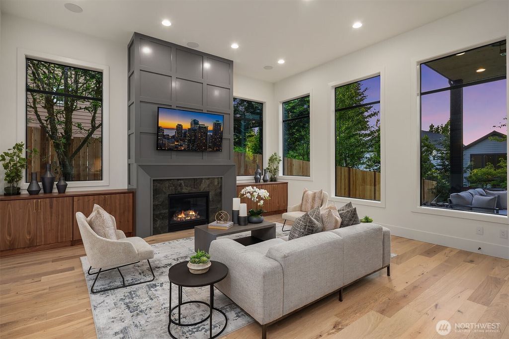 Photo of 2554 NE 91st Street, Seattle, WA 98115 (MLS # 2388225)