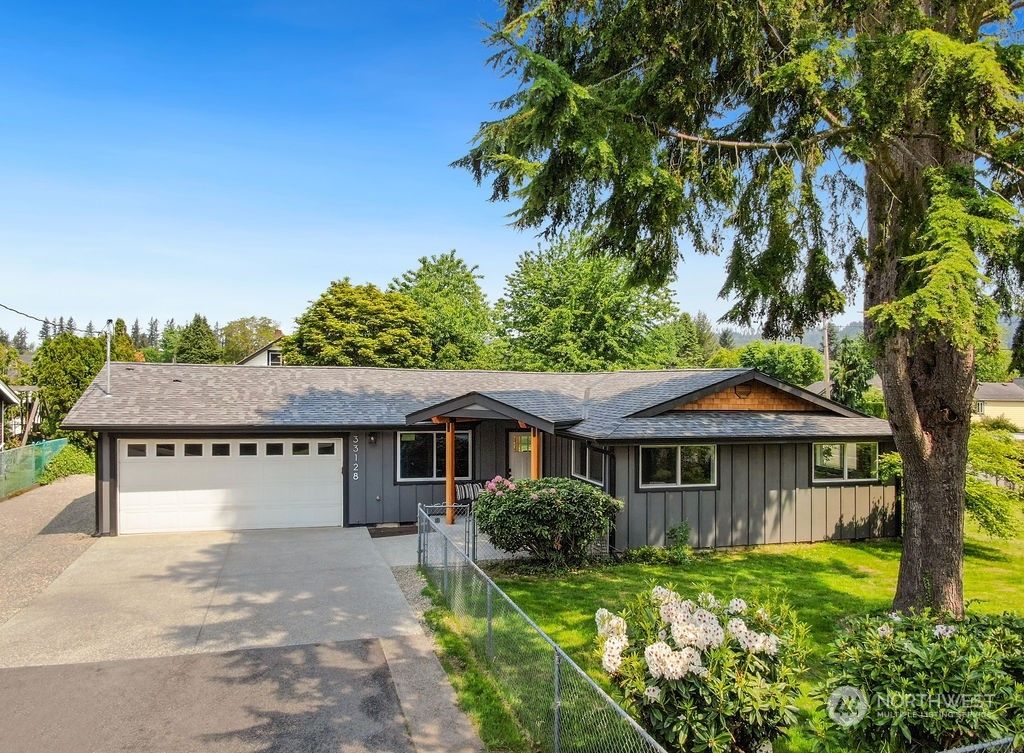 Photo of 33128 SE 44th Street, Fall City, WA 98024 (MLS # 2073284)