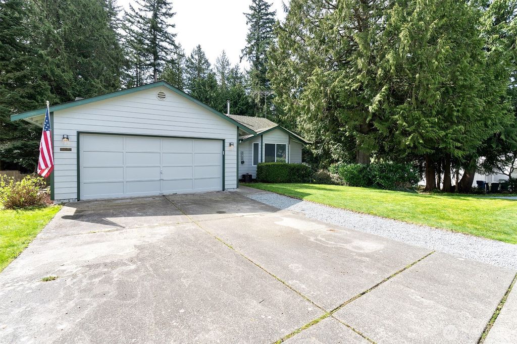Photo of 3728 140th Place NW, Marysville, WA 98271 (MLS # 2357920)