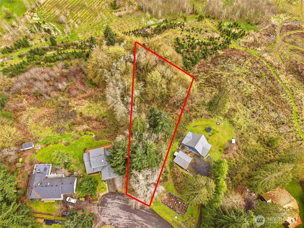 Photo of 2411 Lakeview Court SW, Olympia, WA 98512 (MLS # 2500648)