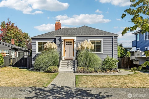 Photo of 3806 36th Avenue SW, Seattle, WA 98126 (MLS # 2586499)