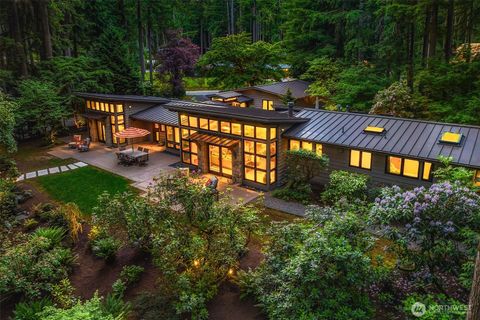 18 Bridlewood Circle Kirkland WA 98033