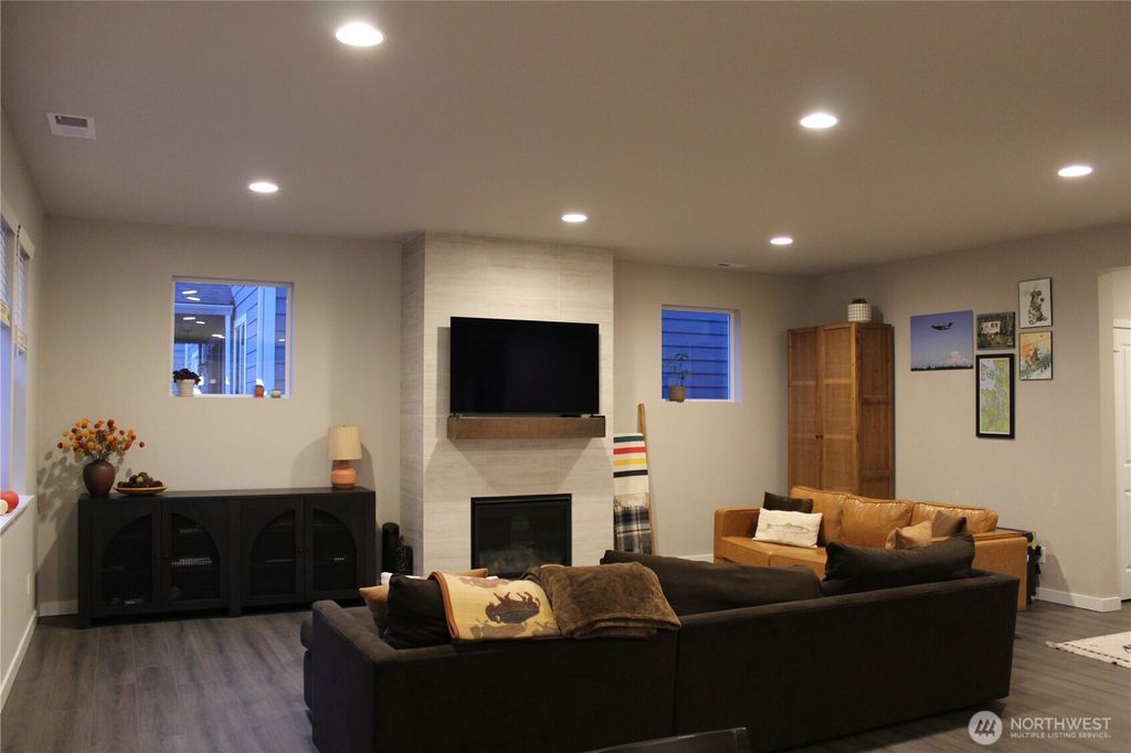 Photo of 16155 8th Avenue E, Spanaway, WA 98387 (MLS # 2462767)