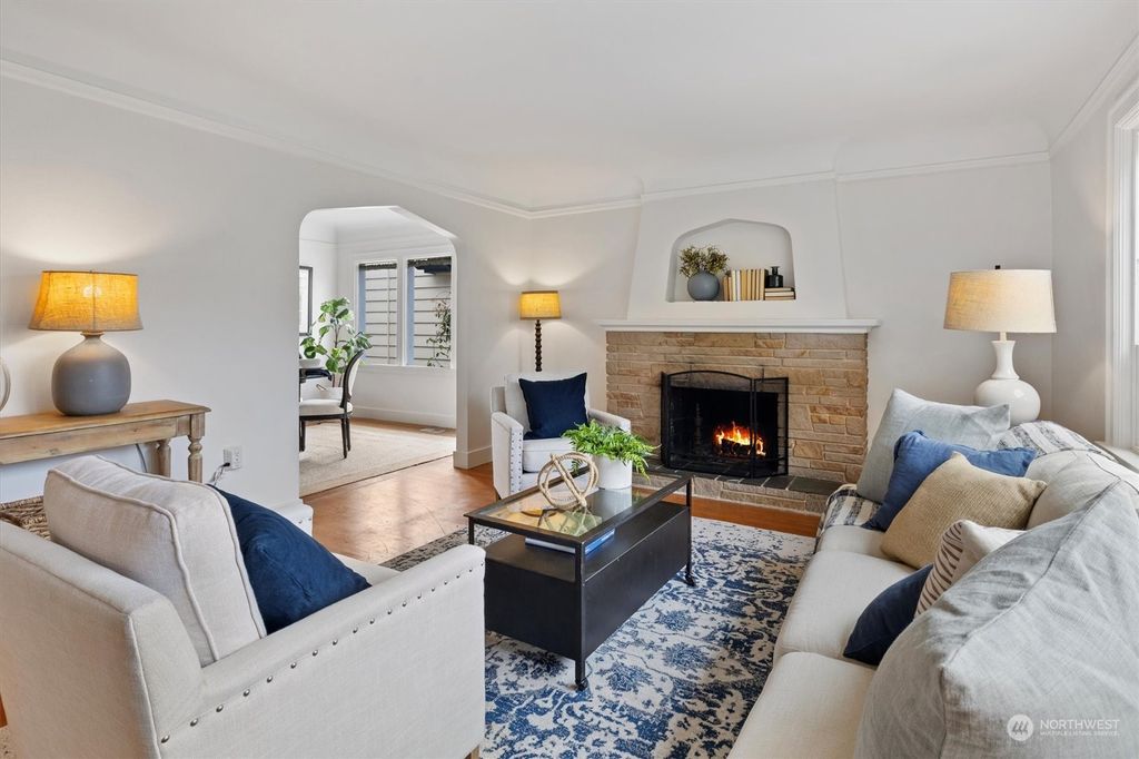 Photo of 705 N 84th Street, Seattle, WA 98103 (MLS # 2298806)