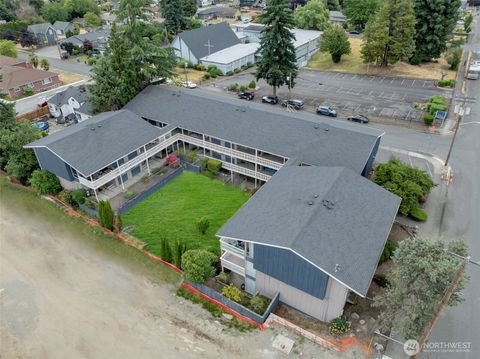 Photo of 219 5th Avenue NE, Puyallup, WA 98372 (MLS # 2403003)