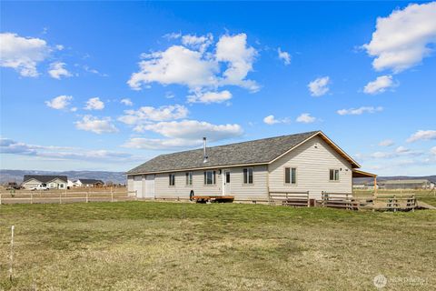 Photo of 108 Memphis Road, Ellensburg, WA 98926 (MLS # 2504954)