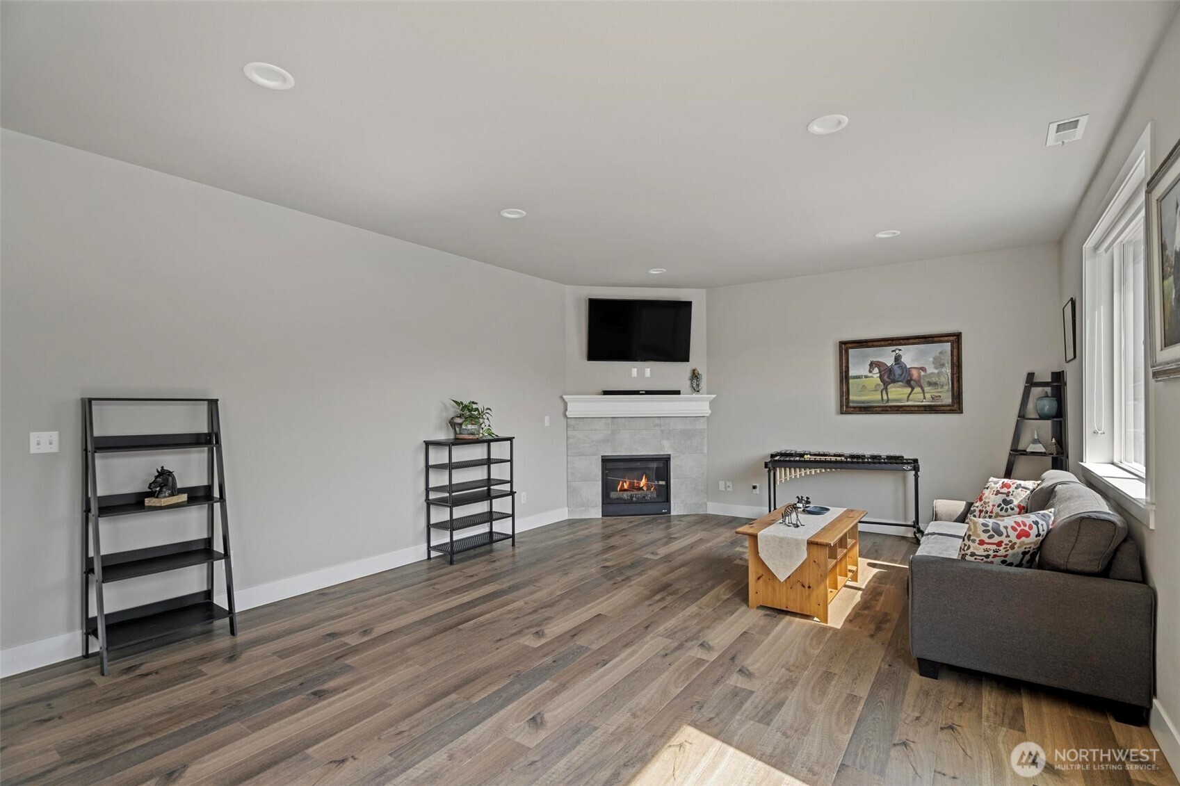 112 Madrona Lane SW