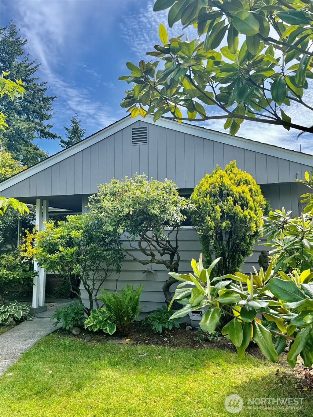 Photo of 2509 SW Portland Court, Seattle, WA 98106 (MLS # 2366611)