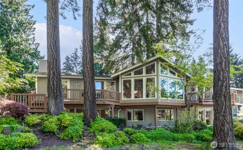 Photo of 15718 24th Drive SE, Mill Creek, WA 98012 (MLS # 2522485)