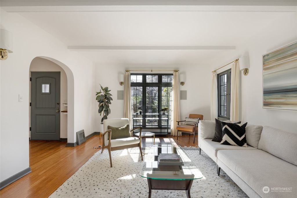 Photo of 1920 E Calhoun Street, Seattle, WA 98112 (MLS # 2203829)