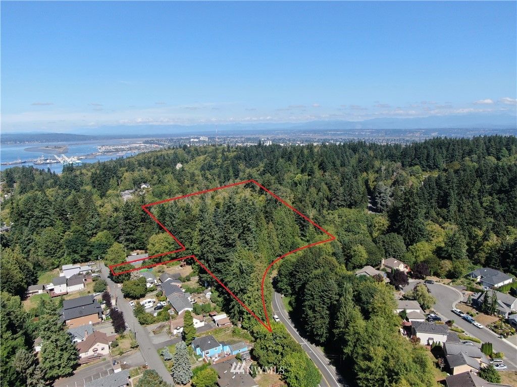 Photo of 4331 Forest Drive, Everett, WA 98203 (MLS # 1838562)