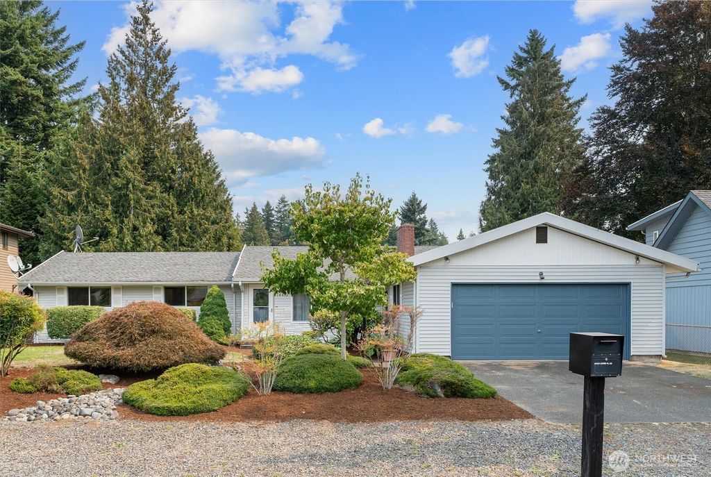 Photo of 14412 143rd Place SE, Renton, WA 98059 (MLS # 2430561)