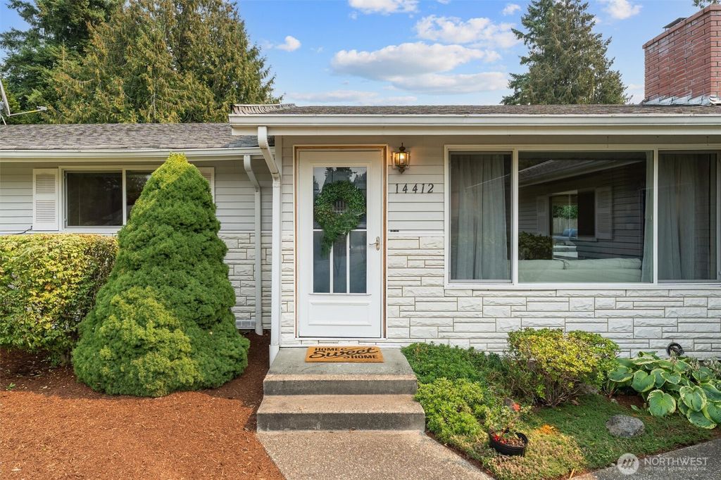 Photo of 14412 143rd Place SE, Renton, WA 98059 (MLS # 2430561)