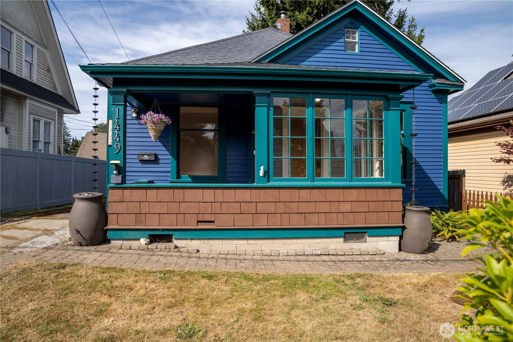 1449 Humboldt Street