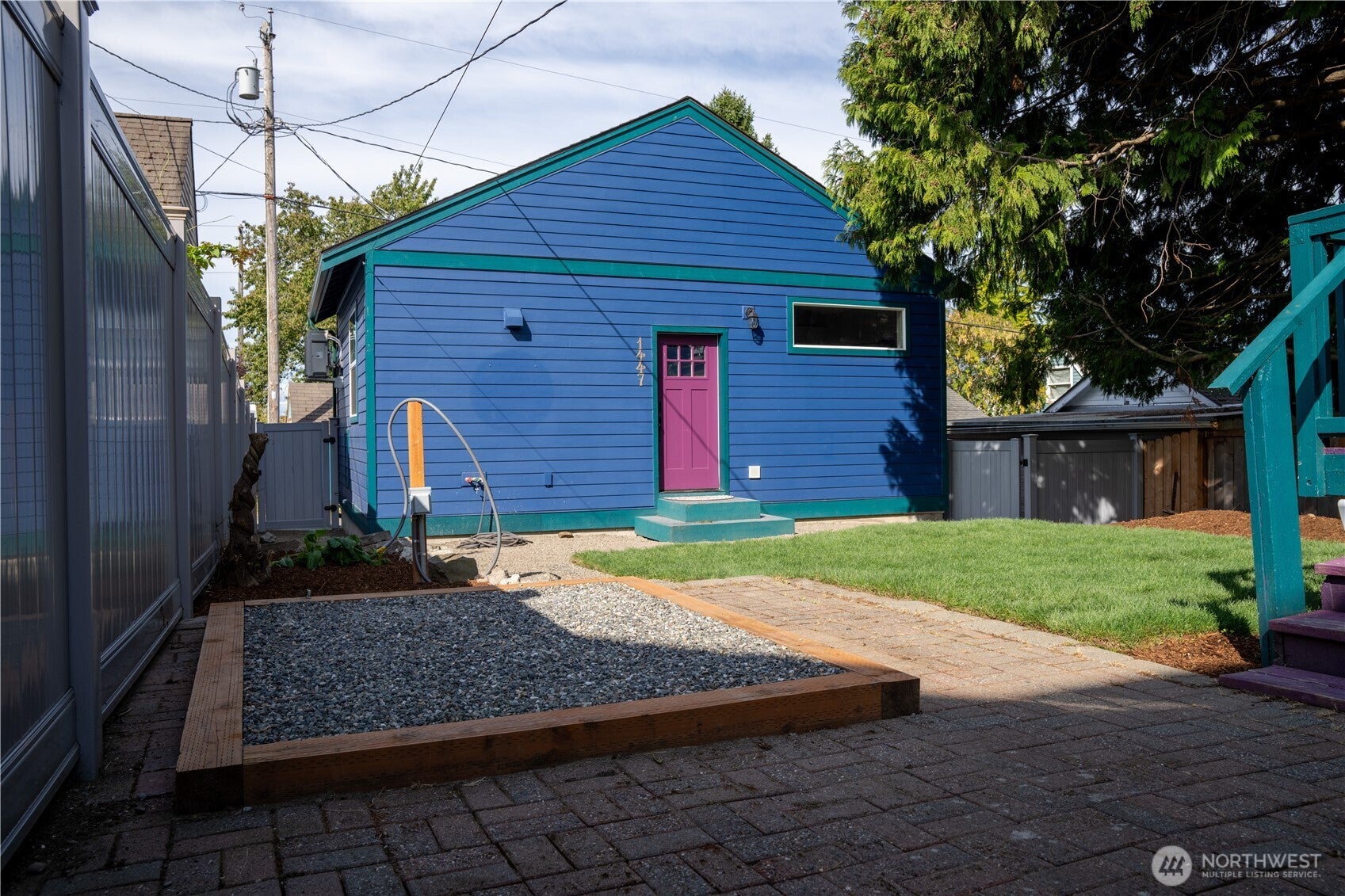 1449 Humboldt Street