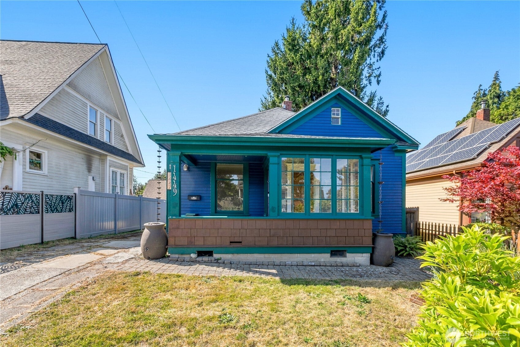 1449 Humboldt Street