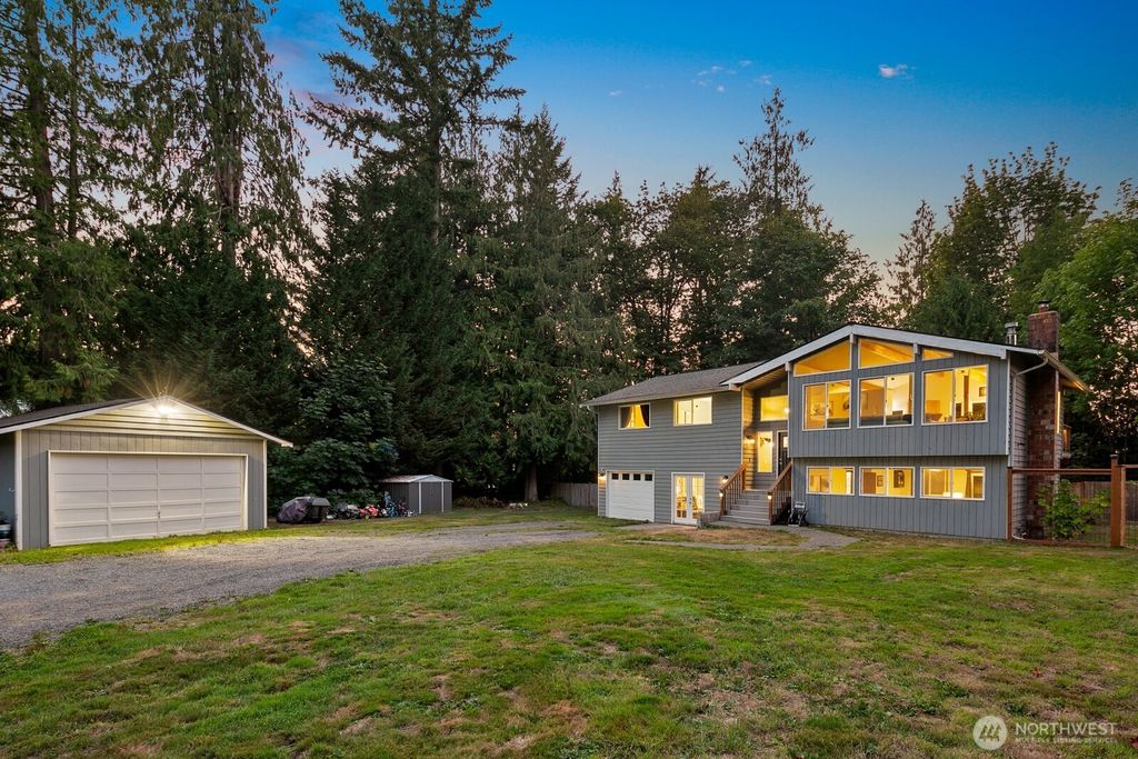 Photo of 2117 140th Avenue SE, Snohomish, WA 98290 (MLS # 2428760)