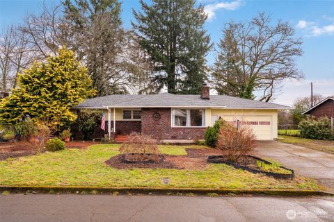 Photo of 615 Tampa Way Way, Vancouver, WA 98664 (MLS # 2477181)