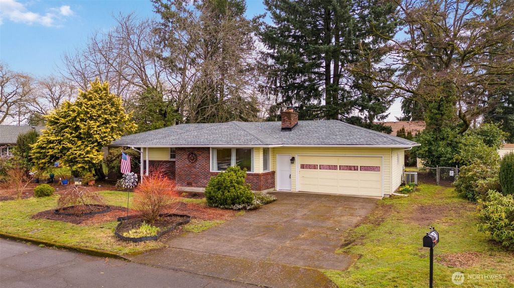 Photo of 615 Tampa Way Way, Vancouver, WA 98664 (MLS # 2477181)