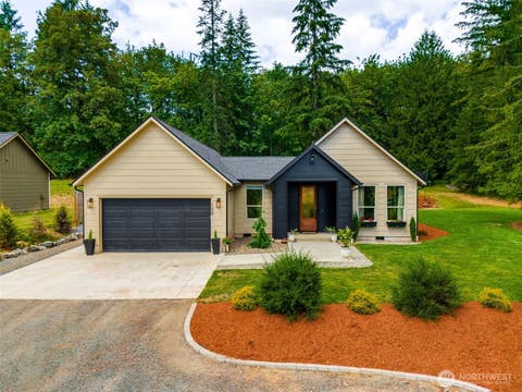 Photo of 108 Lily Lane, Castle Rock, WA 98611 (MLS # 2551454)