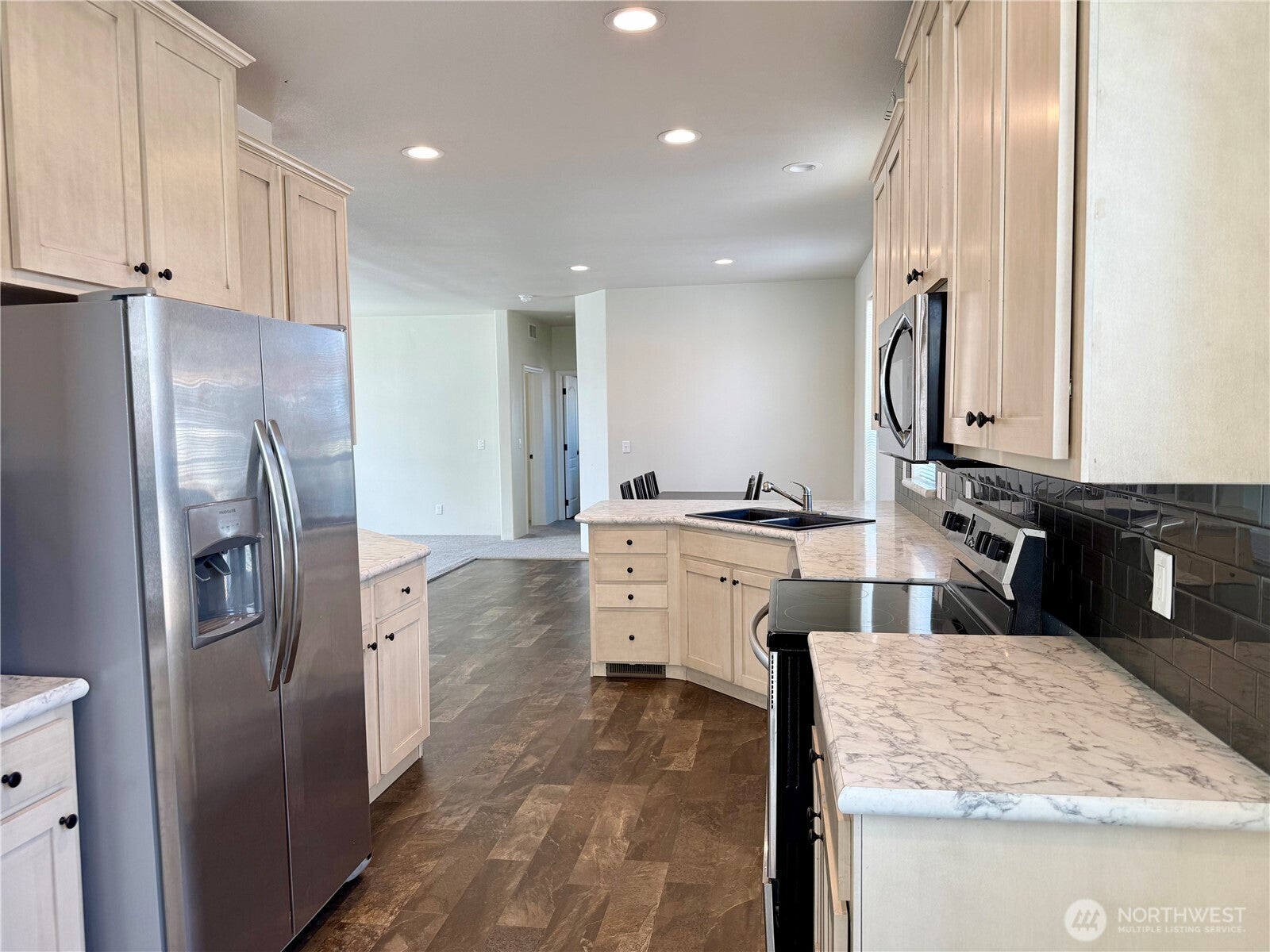607 37th Street SE 99A