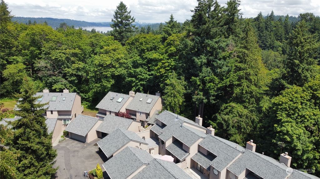 Photo of 2948 Kennewick Place NE #6, Renton, WA 98056 (MLS # 2127976)