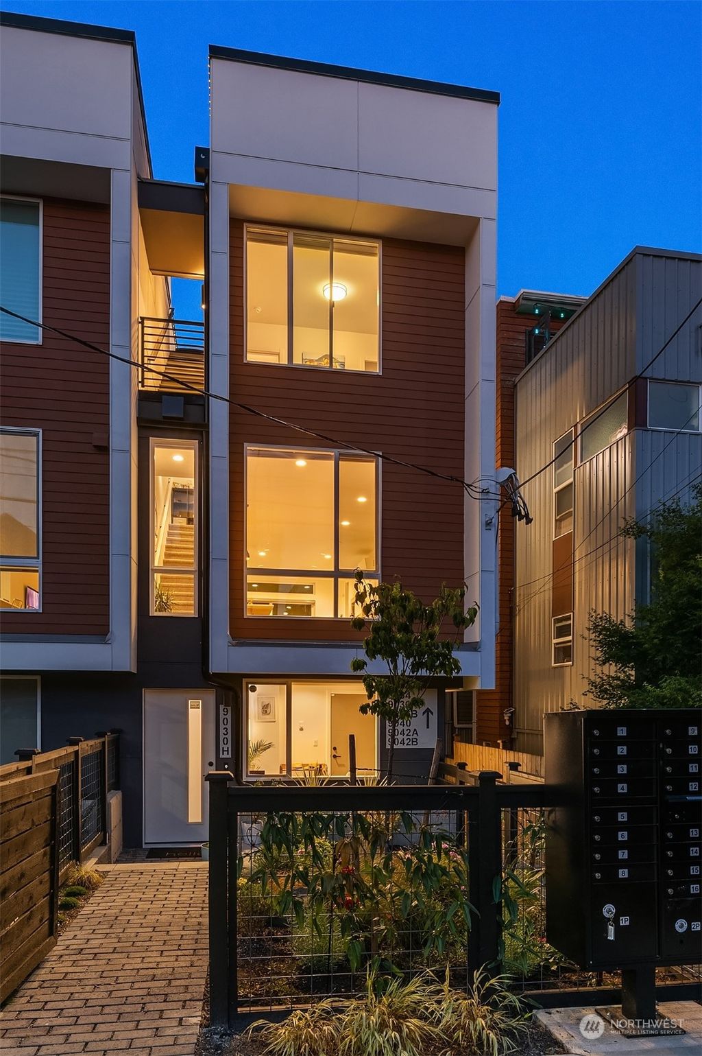 Photo of 9030 18th Avenue SW #H, Seattle, WA 98106 (MLS # 2023952)