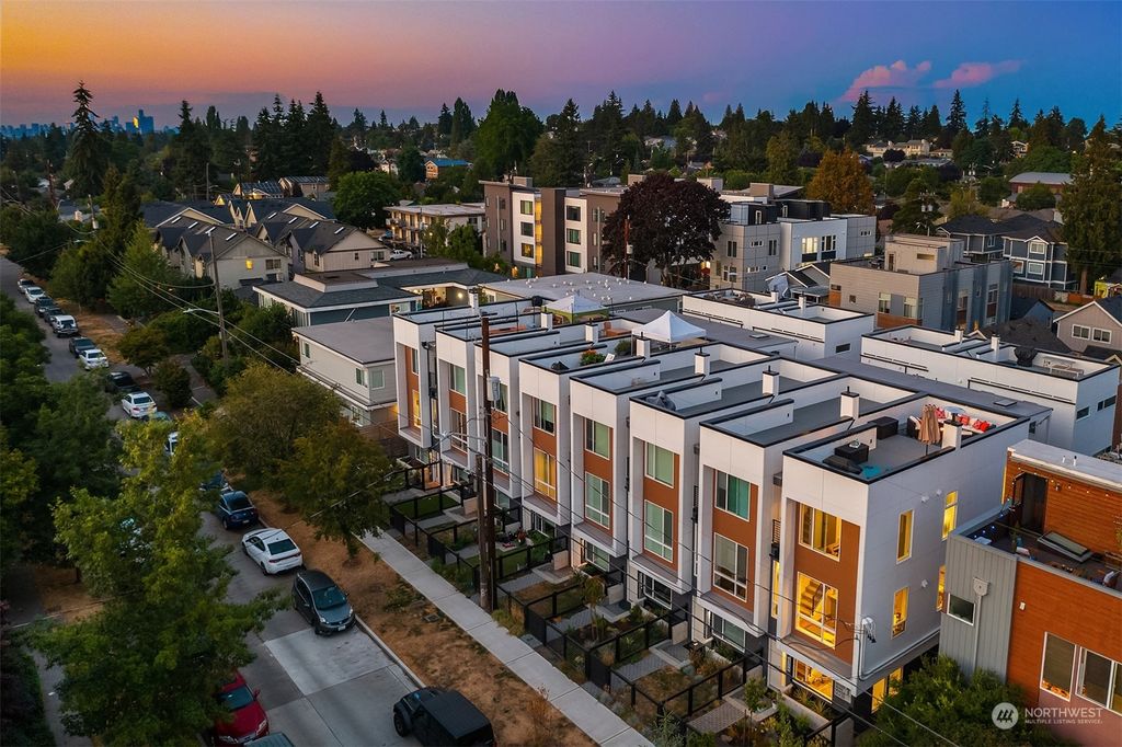 Photo of 9030 18th Avenue SW #H, Seattle, WA 98106 (MLS # 2023952)