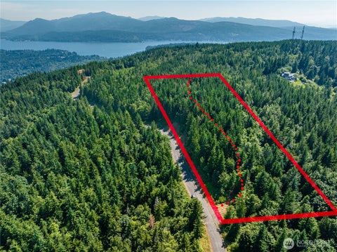 Photo of 19 Academy Highlands, Bellingham, WA 98226 (MLS # 2551121)