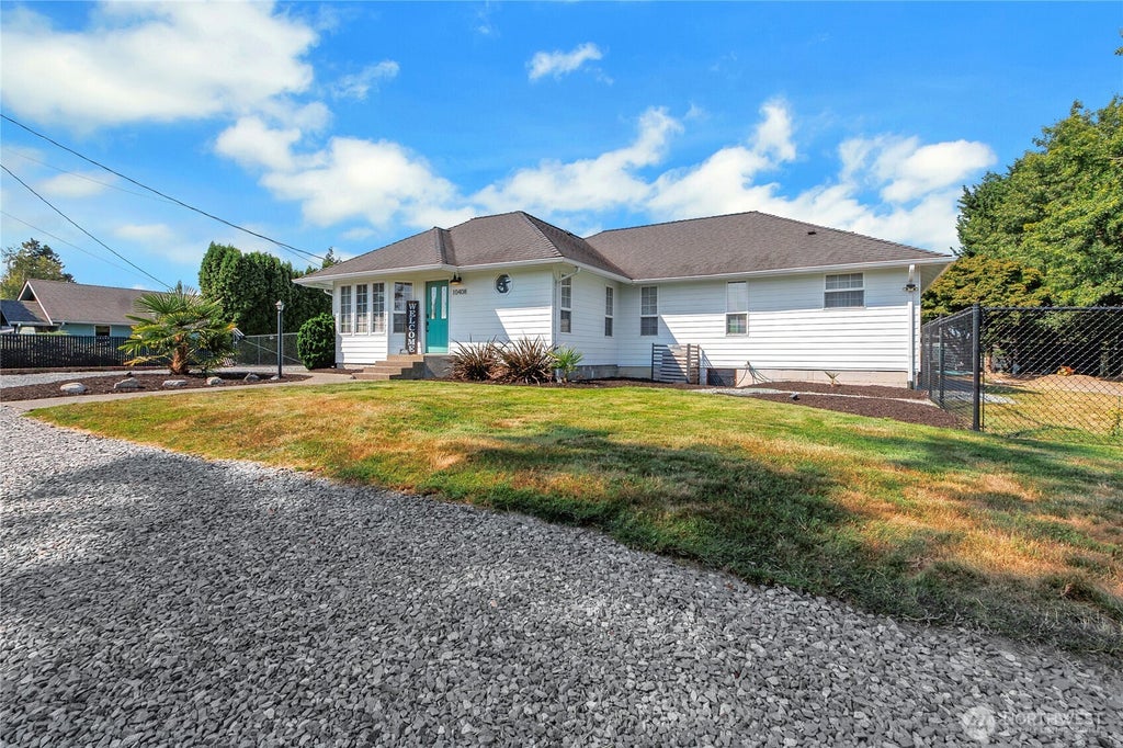 Photo of 10408 23rd Avenue E, Tacoma, WA 98445 (MLS # 2570912)