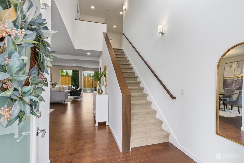 Photo of 13731 Meridian Avenue N, Seattle, WA 98133 (MLS # 2074481)