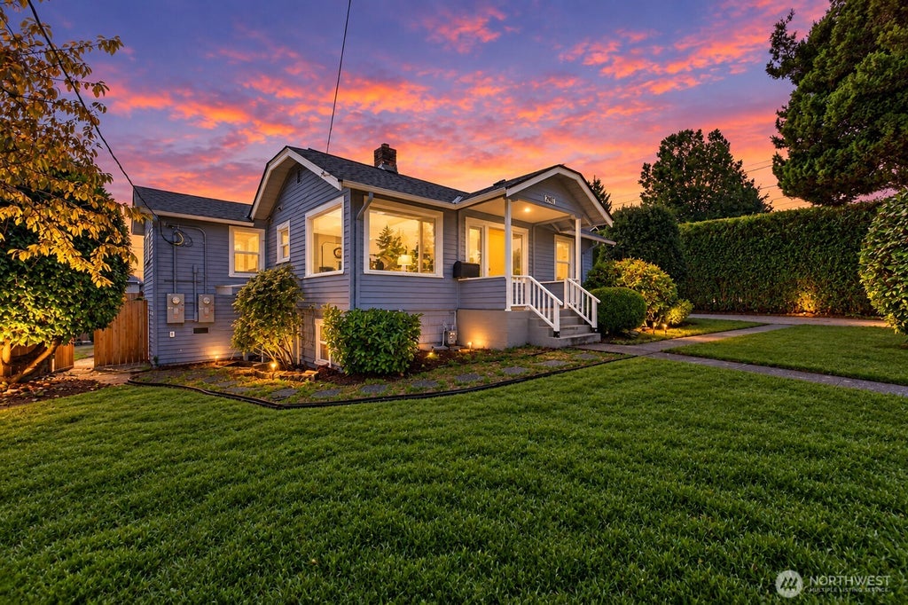 Photo of 2907 2909 SW Cloverdale Street, Seattle, WA 98126 (MLS # 2581774)