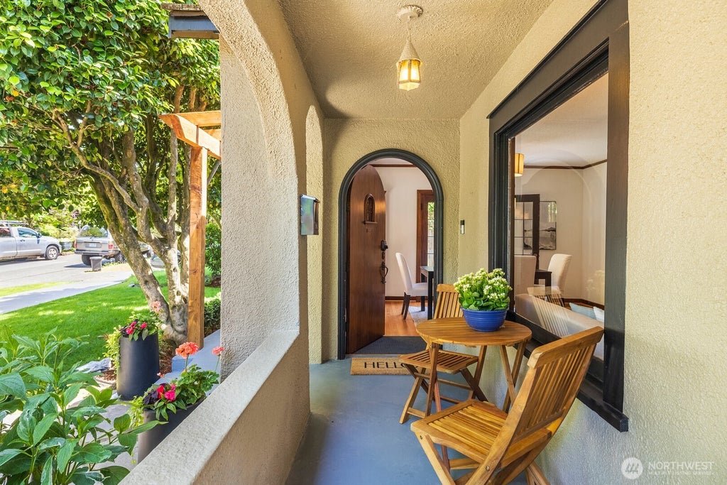 Photo of 1423 N 47th Street, Seattle, WA 98103 (MLS # 2530375)