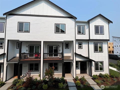 Photo of 32375 Anchor Avenue SE, Black Diamond, WA 98010 (MLS # 2504794)