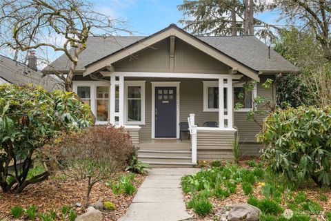 3227 37th Place S, Seattle, WA 98144 - MLS#: 2342215