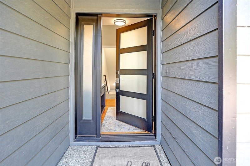 272 Loch Lane