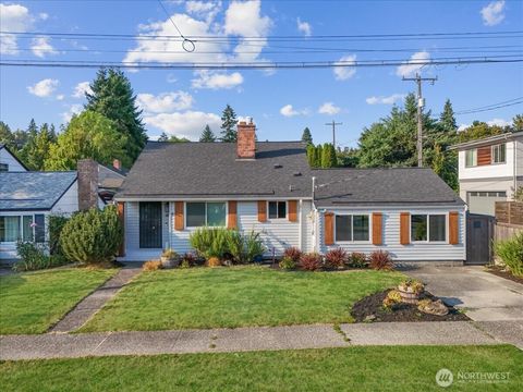 Photo of 4816 SW Alaska Street, Seattle, WA 98116 (MLS # 2428832)