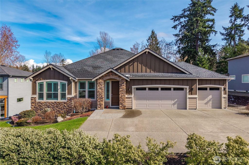 Photo of 1023 4th Street, Steilacoom, WA 98388 (MLS # 2491465)
