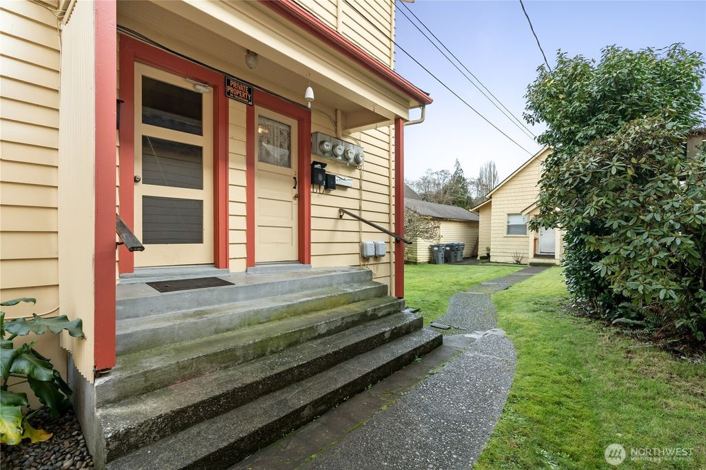 Photo of 324 N F Street, Aberdeen, WA 98520 (MLS # 2475561)